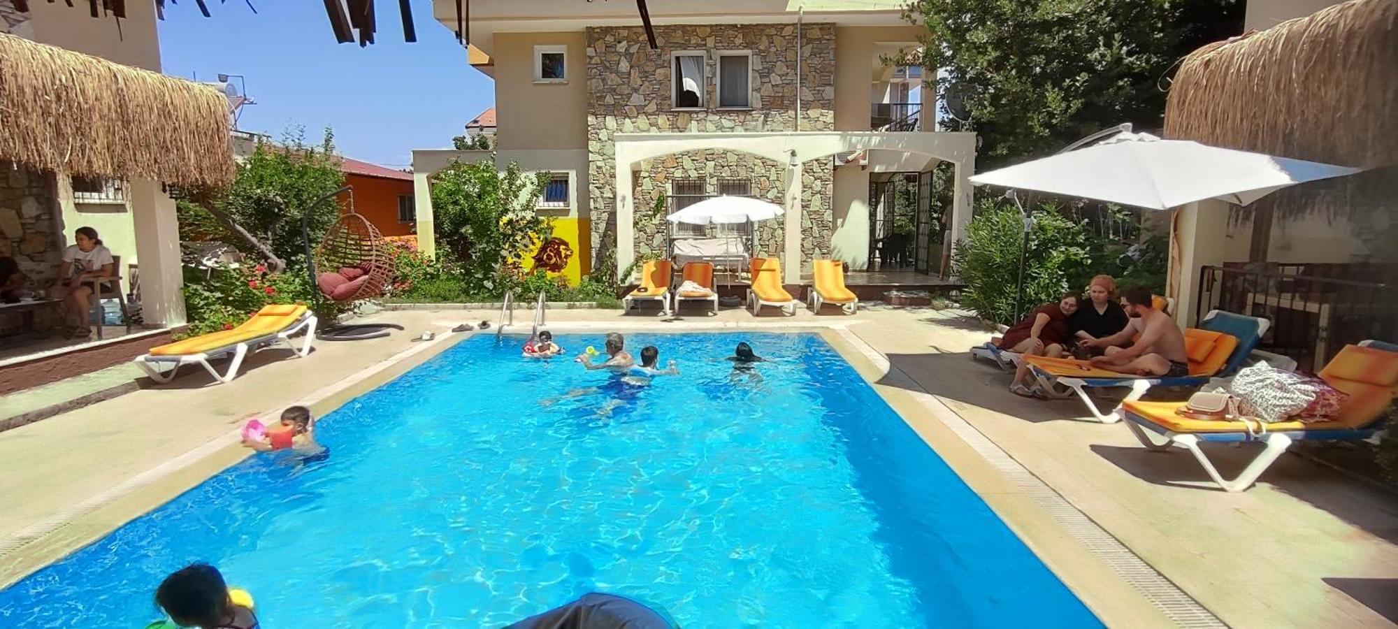 Cileks Apart Otel Фетхие Экстерьер фото